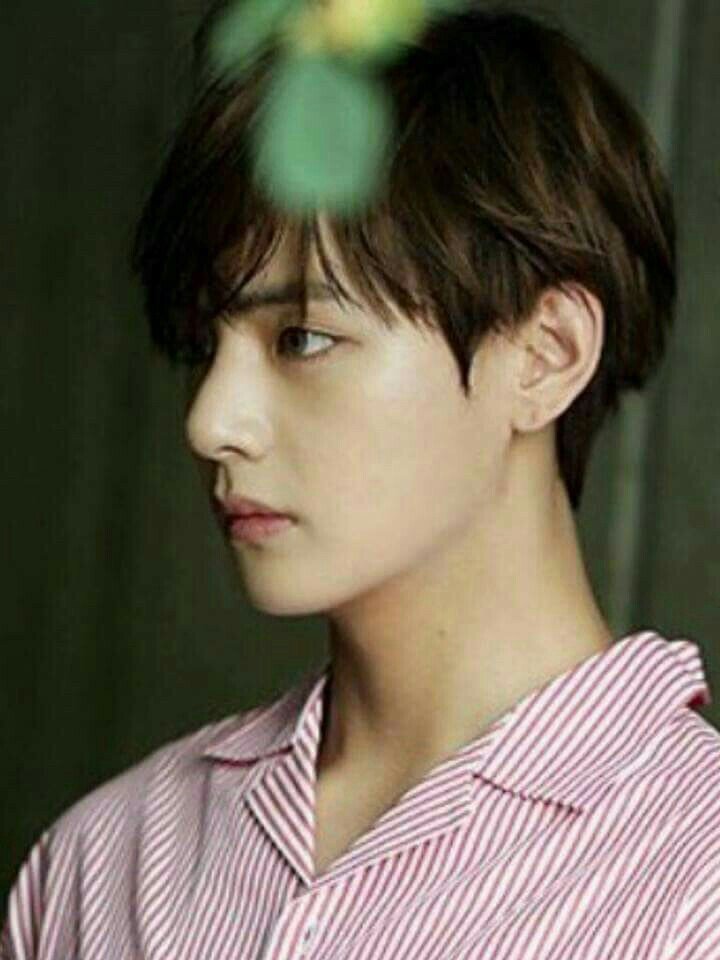 Báo Hàn ca ngợi V (BTS) sở hữu góc nghiêng thần thánh nhất 